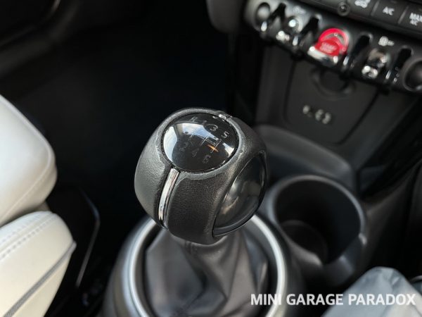 MINI CooperS MTシフトノブ交換【クレイブンスピード】 | MINI GARAGE