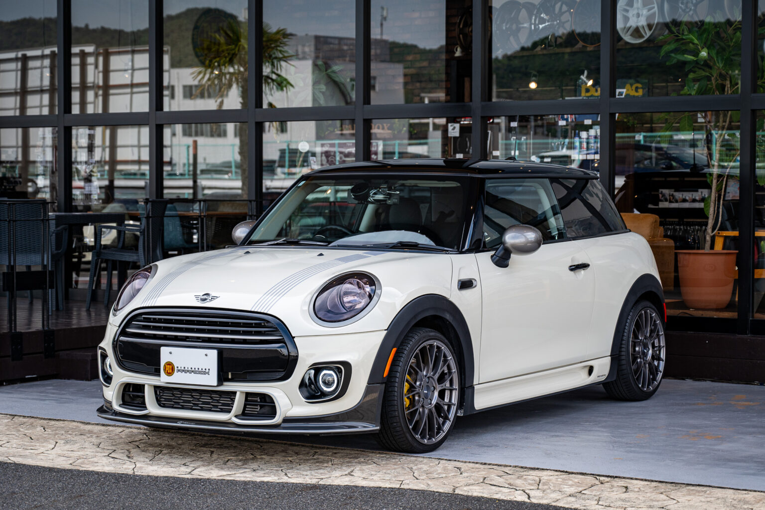 MINI COOPER】F56 ペッパーホワイト | MINI GARAGE PARADOX