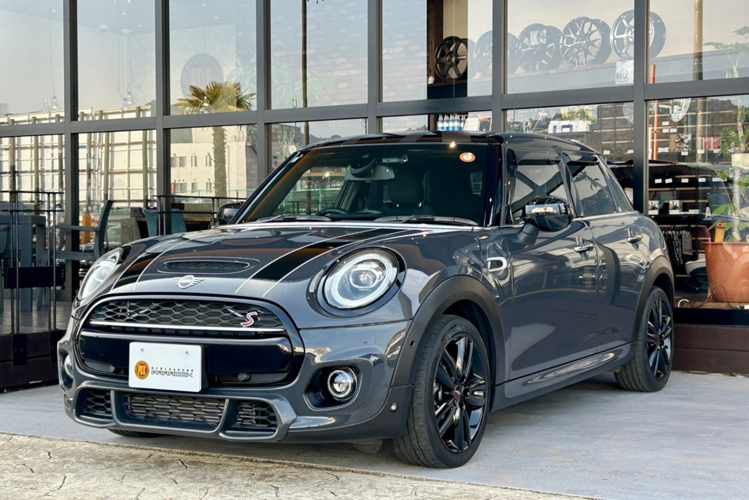 MINI COOPER S】F55 サンダーグレー | MINI GARAGE PARADOX