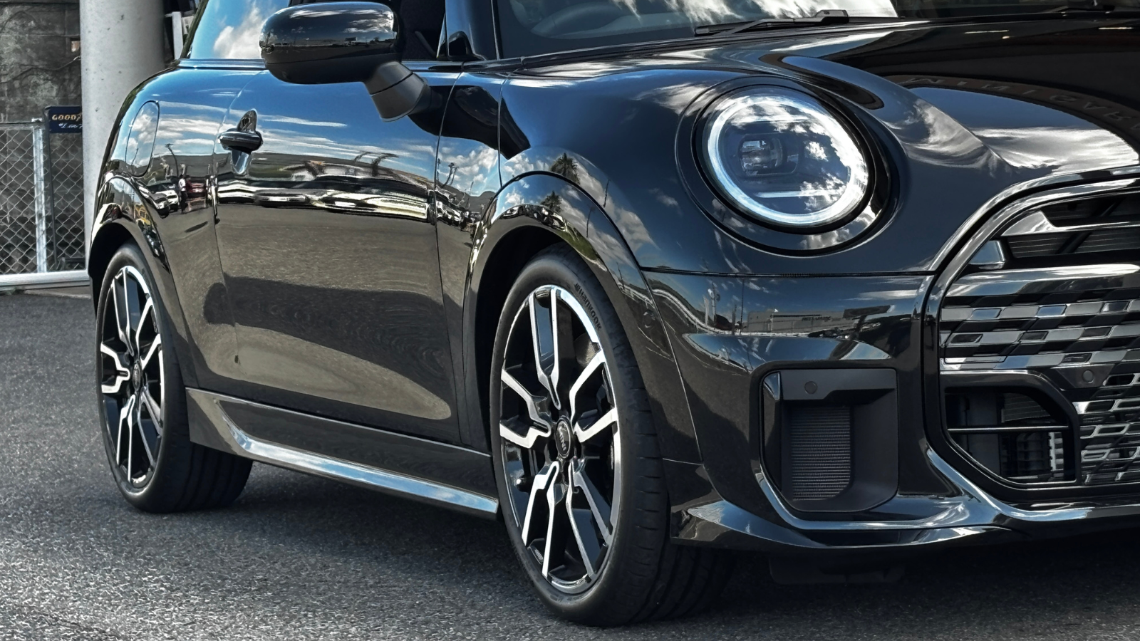 F66×H&Rダウンサス】理想のローダウンでスポーティなフォルムへ | MINI