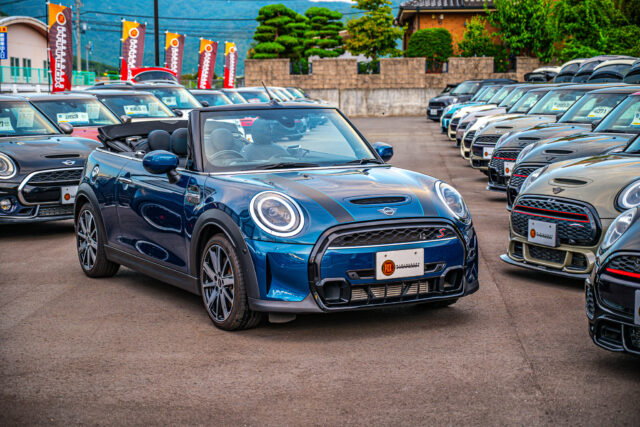 Pob mini ブルー ミニコンバーチブル クーパーS | BMW | MINI（ミニ）の中古車